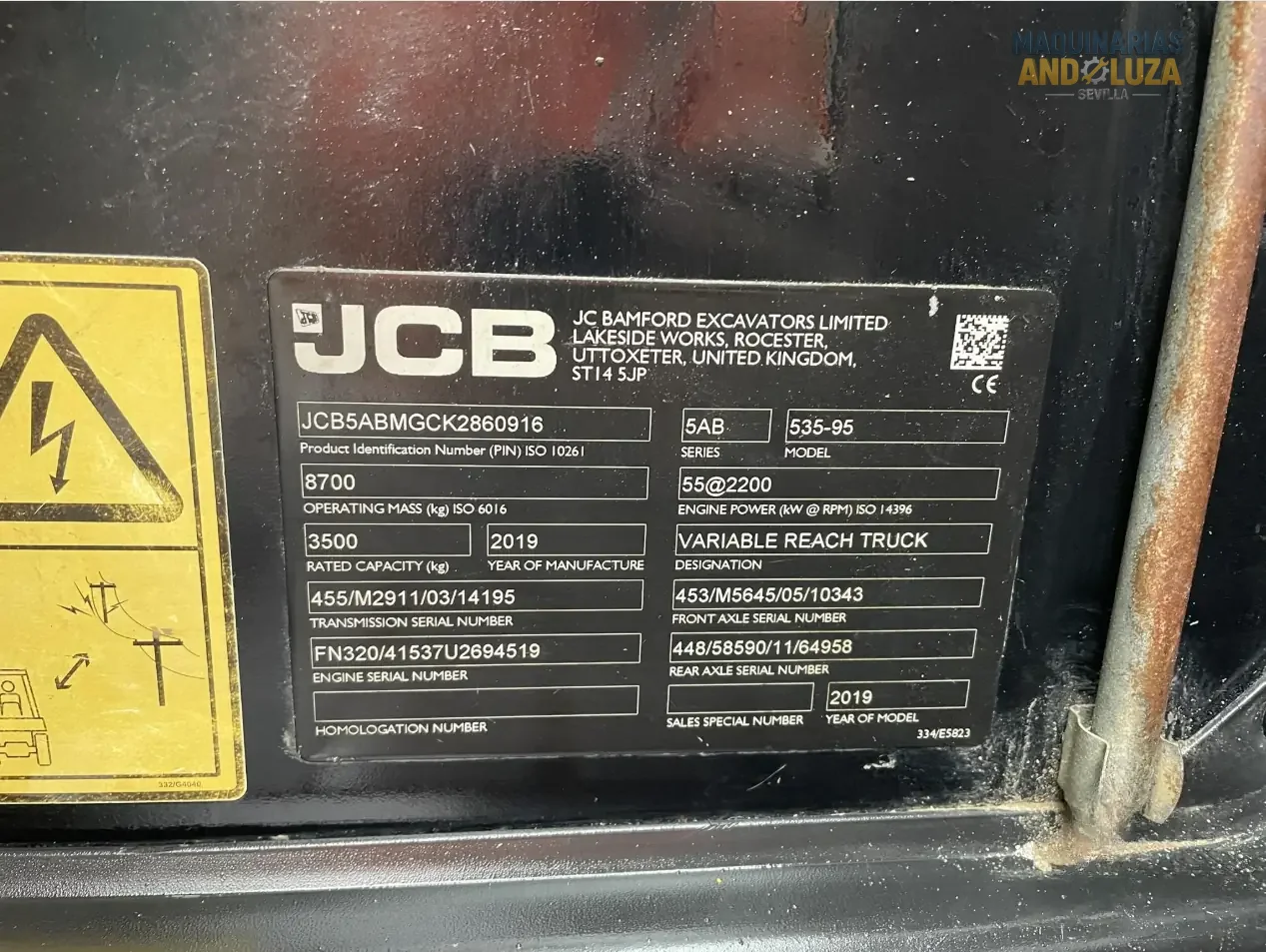 2019 JCB 535-95 telehandler with 3.5-ton lift capacity, 9.5-meter reach, and EcoMAX engine for high-reach construction and industrial applications.