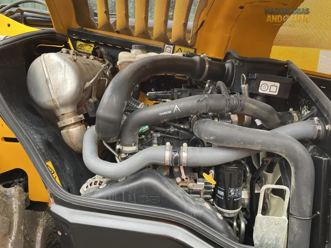 2019 JCB 535-95 telehandler with 3.5-ton lift capacity, 9.5-meter reach, and EcoMAX engine for high-reach construction and industrial applications.