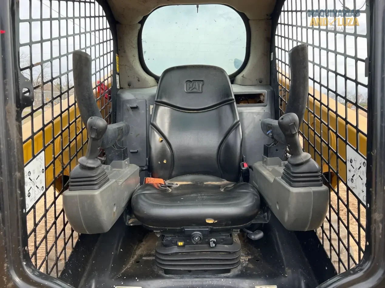 2021 Caterpillar 226D3 skid steer loader with radial lift design, redesigned cab for comfort, and Smart technology for high-performance grading and loading.