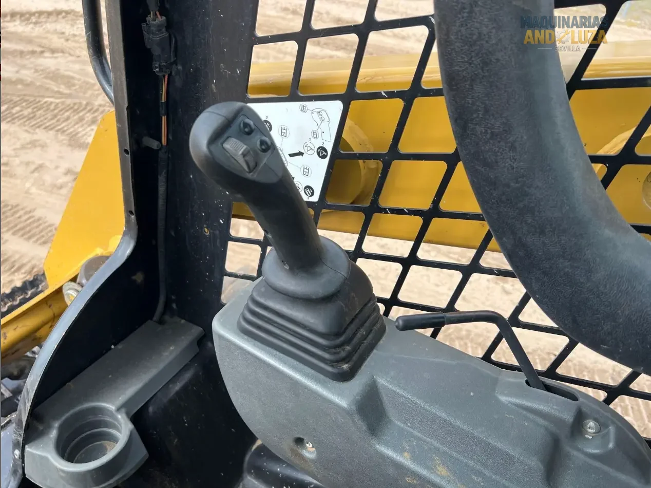 2021 Caterpillar 226D3 skid steer loader with radial lift design, redesigned cab for comfort, and Smart technology for high-performance grading and loading.