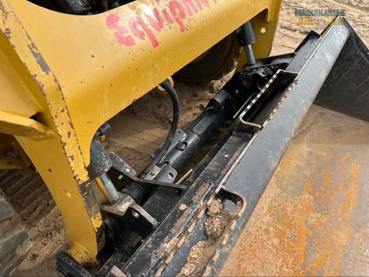 2021 Caterpillar 226D3 skid steer loader with radial lift design, redesigned cab for comfort, and Smart technology for high-performance grading and loading.