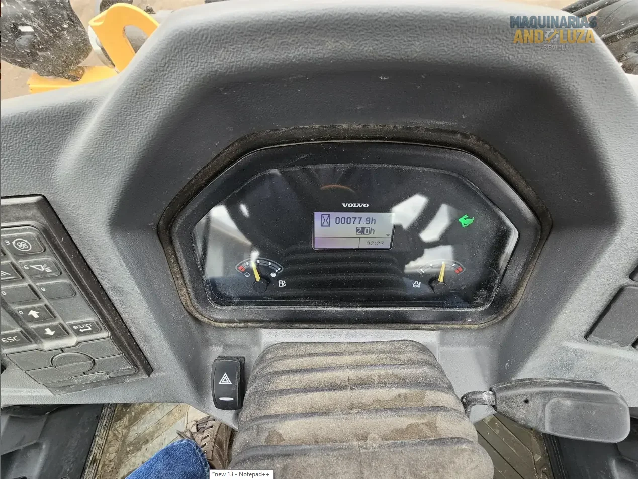 2021 Volvo L30GS compact wheel loader with articulated steering, high-speed portal axles, and Z-bar linkage for efficient material handling and loading.