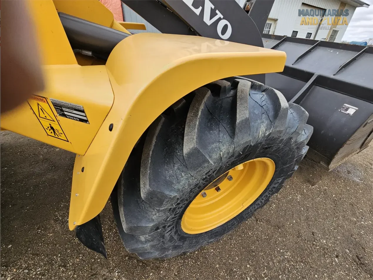 2021 Volvo L30GS compact wheel loader with articulated steering, high-speed portal axles, and Z-bar linkage for efficient material handling and loading.