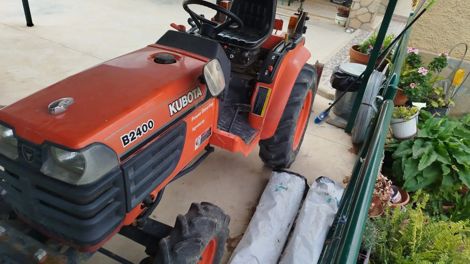1999 Kubota B2400 - Imagen 5